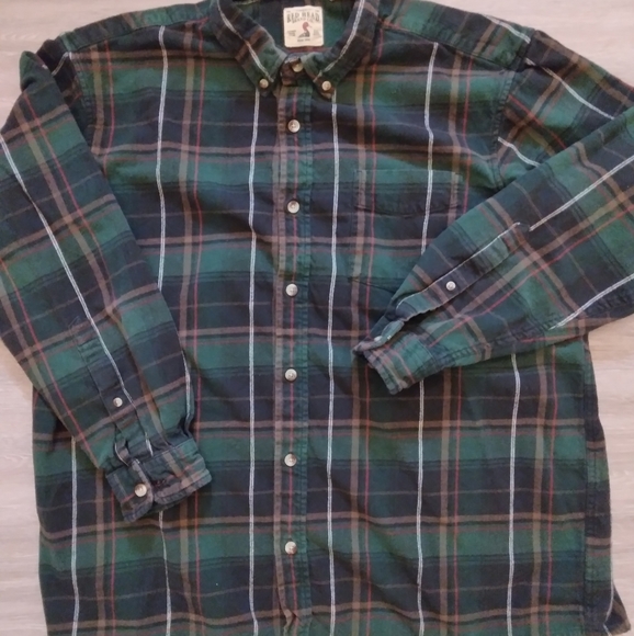 Red head plaid shirt. - Picture 2 of 8